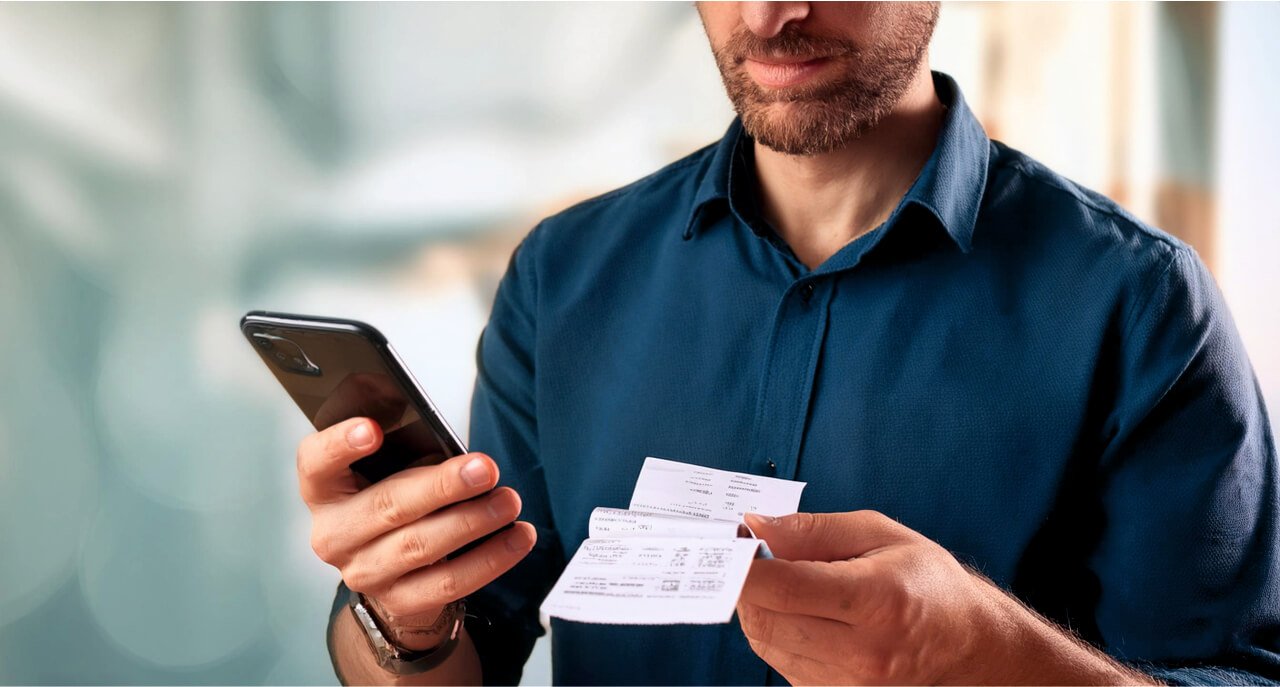 Кассовый чек прилагается: зачем он нужен и как его использовать в отчётах